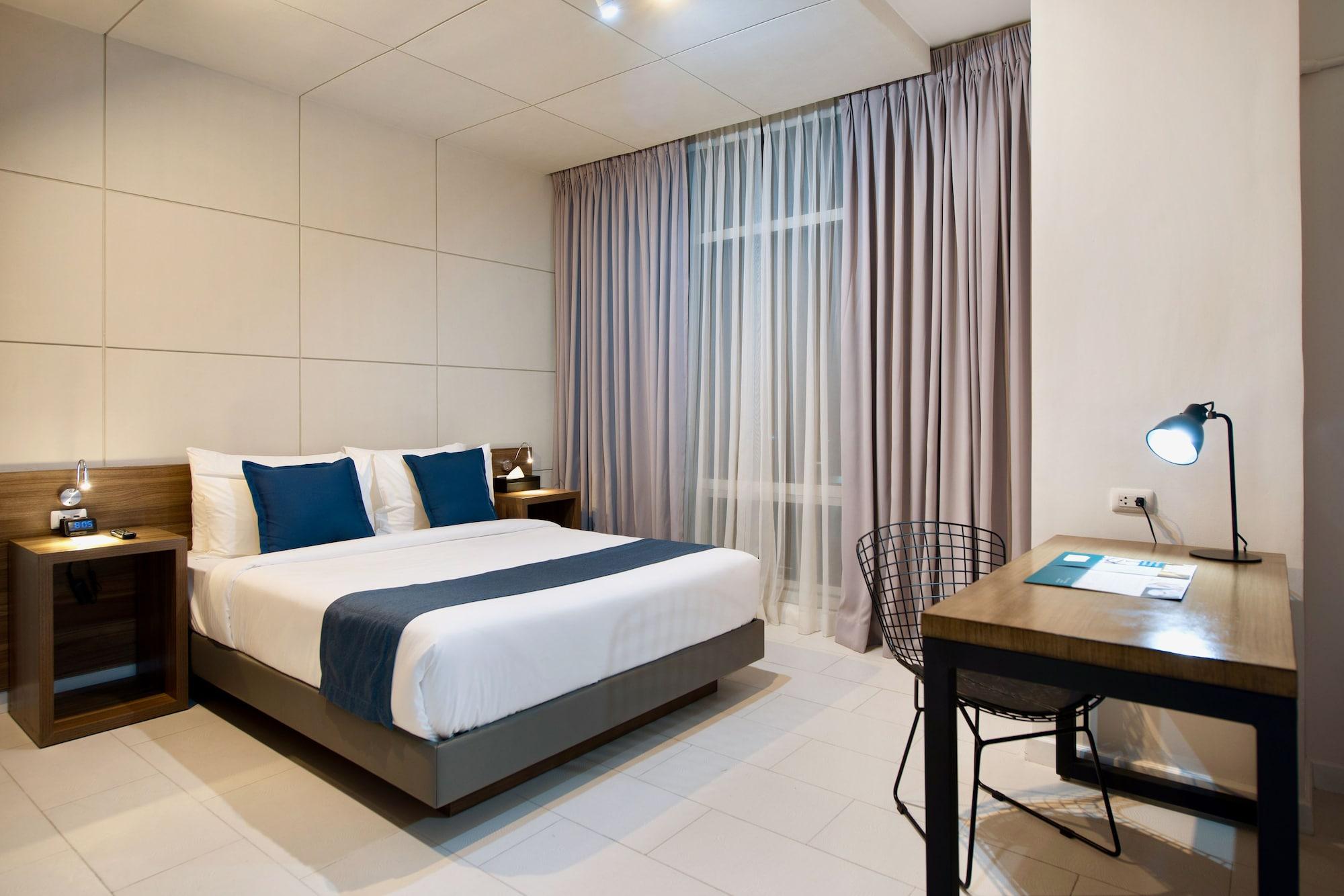 The Sphere Serviced Residences Managed By Hii Makati City Zewnętrze zdjęcie