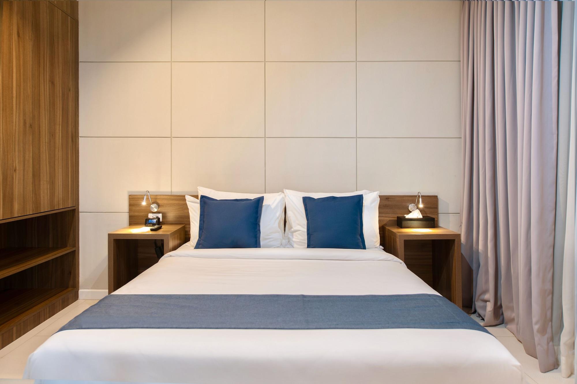 The Sphere Serviced Residences Managed By Hii Makati City Zewnętrze zdjęcie