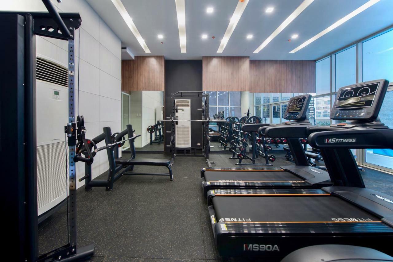 The Sphere Serviced Residences Managed By Hii Makati City Zewnętrze zdjęcie