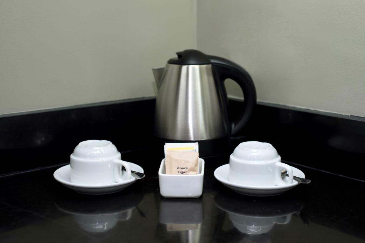 The Sphere Serviced Residences Managed By Hii Makati City Zewnętrze zdjęcie
