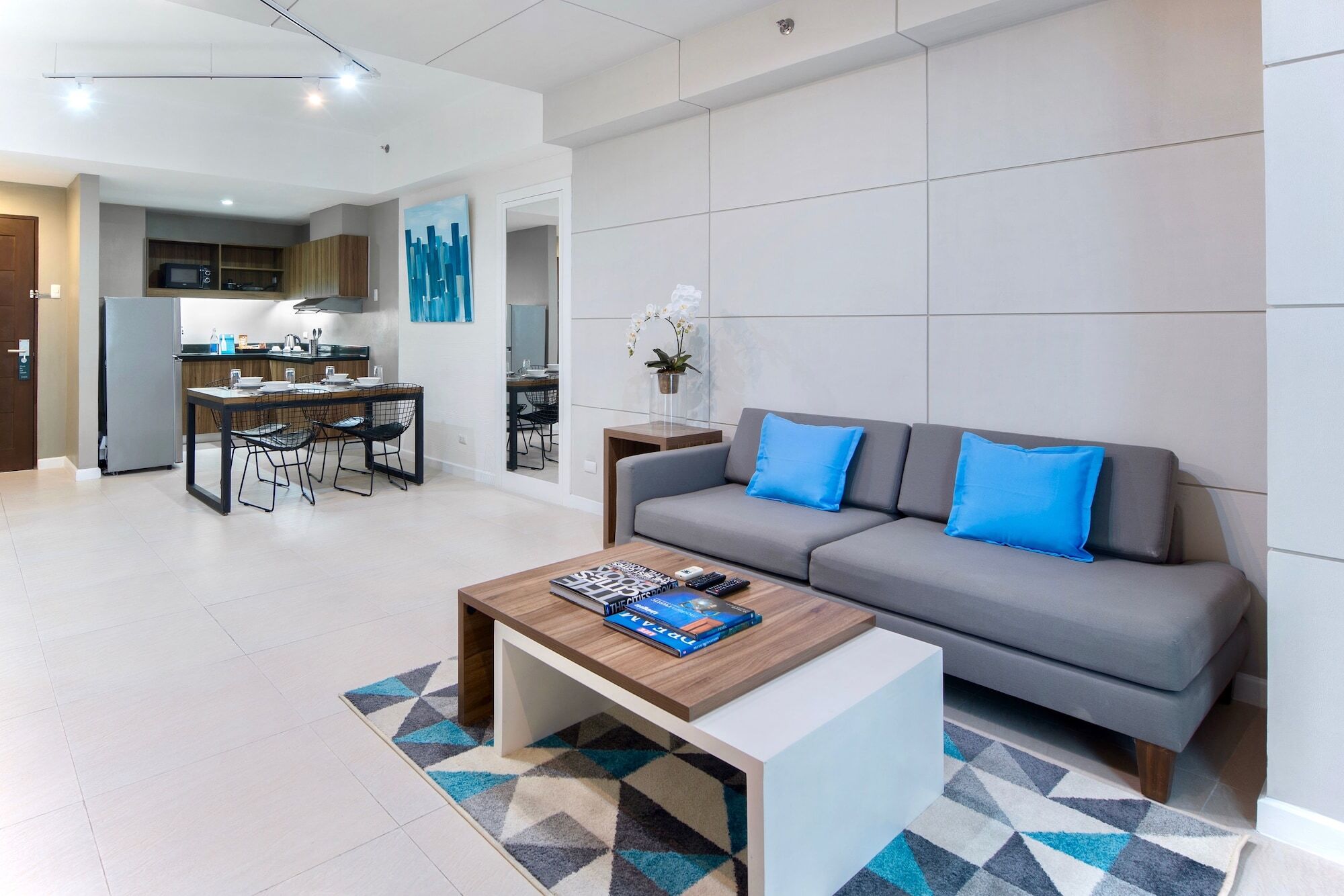 The Sphere Serviced Residences Managed By Hii Makati City Zewnętrze zdjęcie